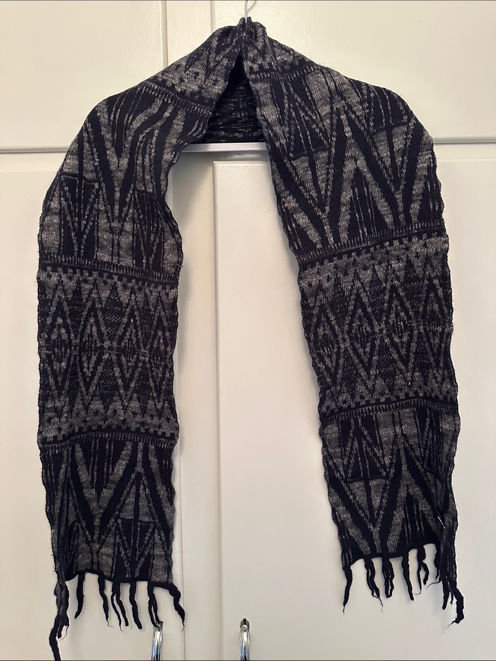 EUC J.Crew Navy and Grey Knit Scarf
